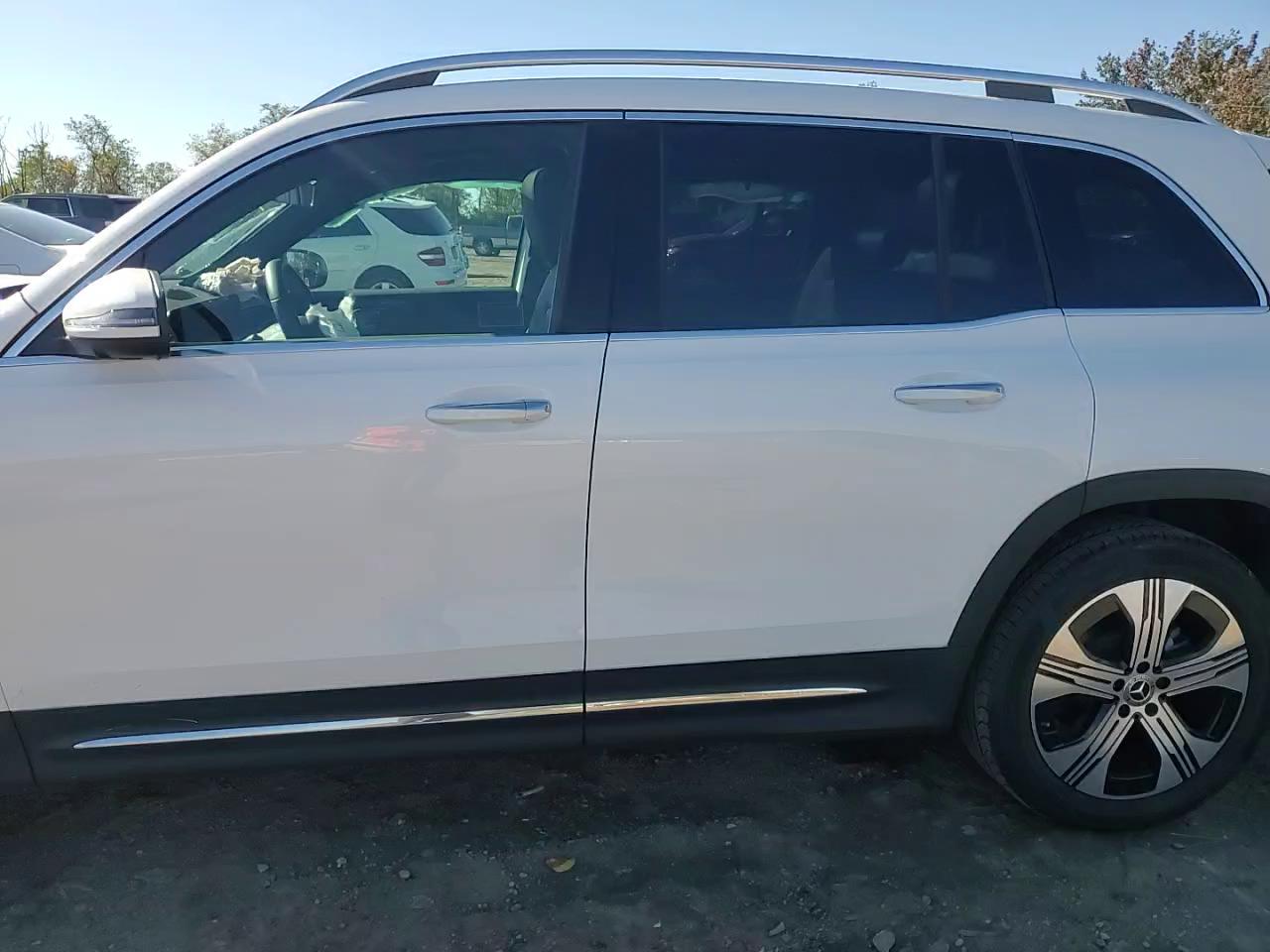 Фото: W1N9M0KB5RN078227