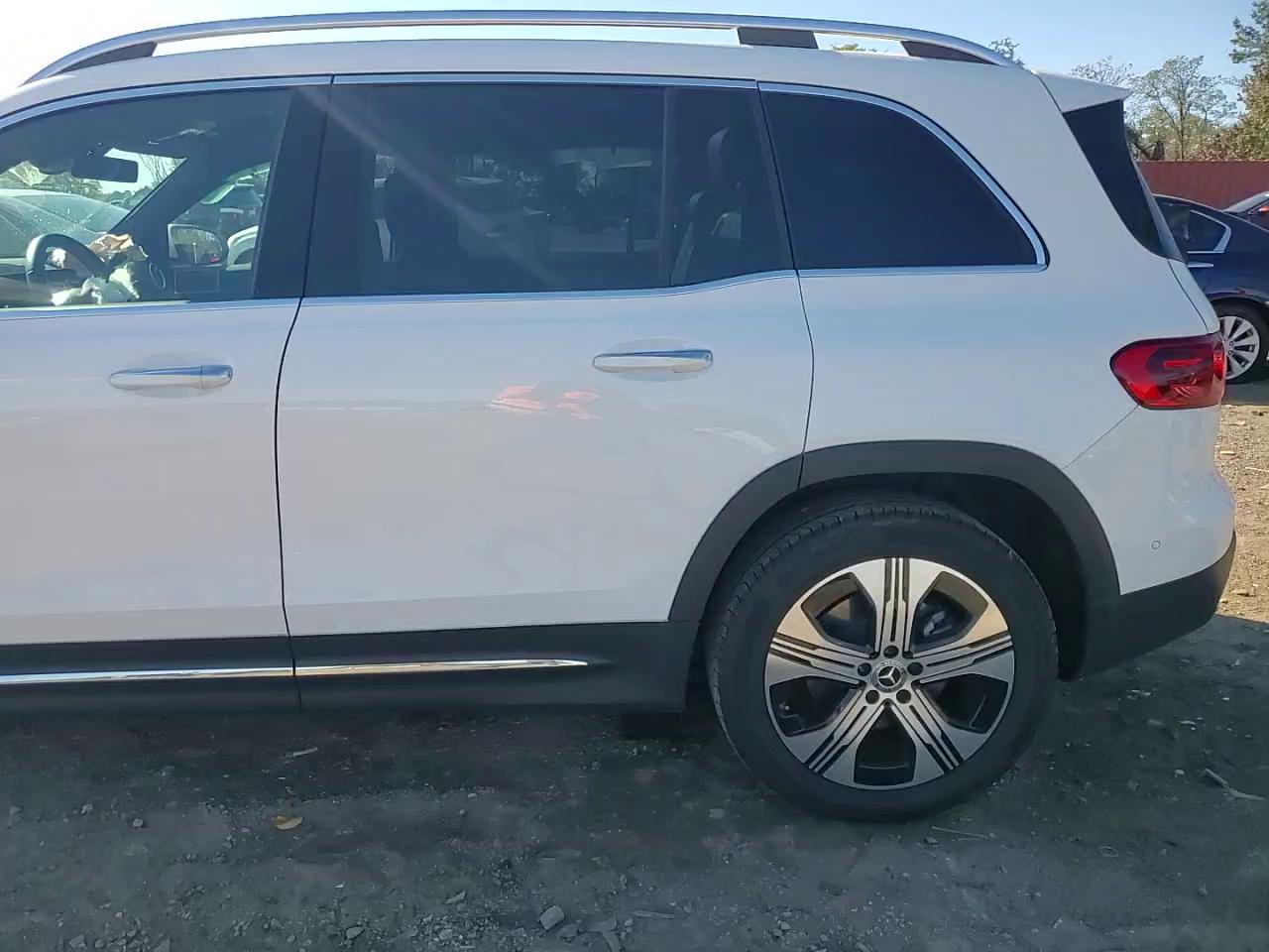 Фото: W1N9M0KB5RN078227