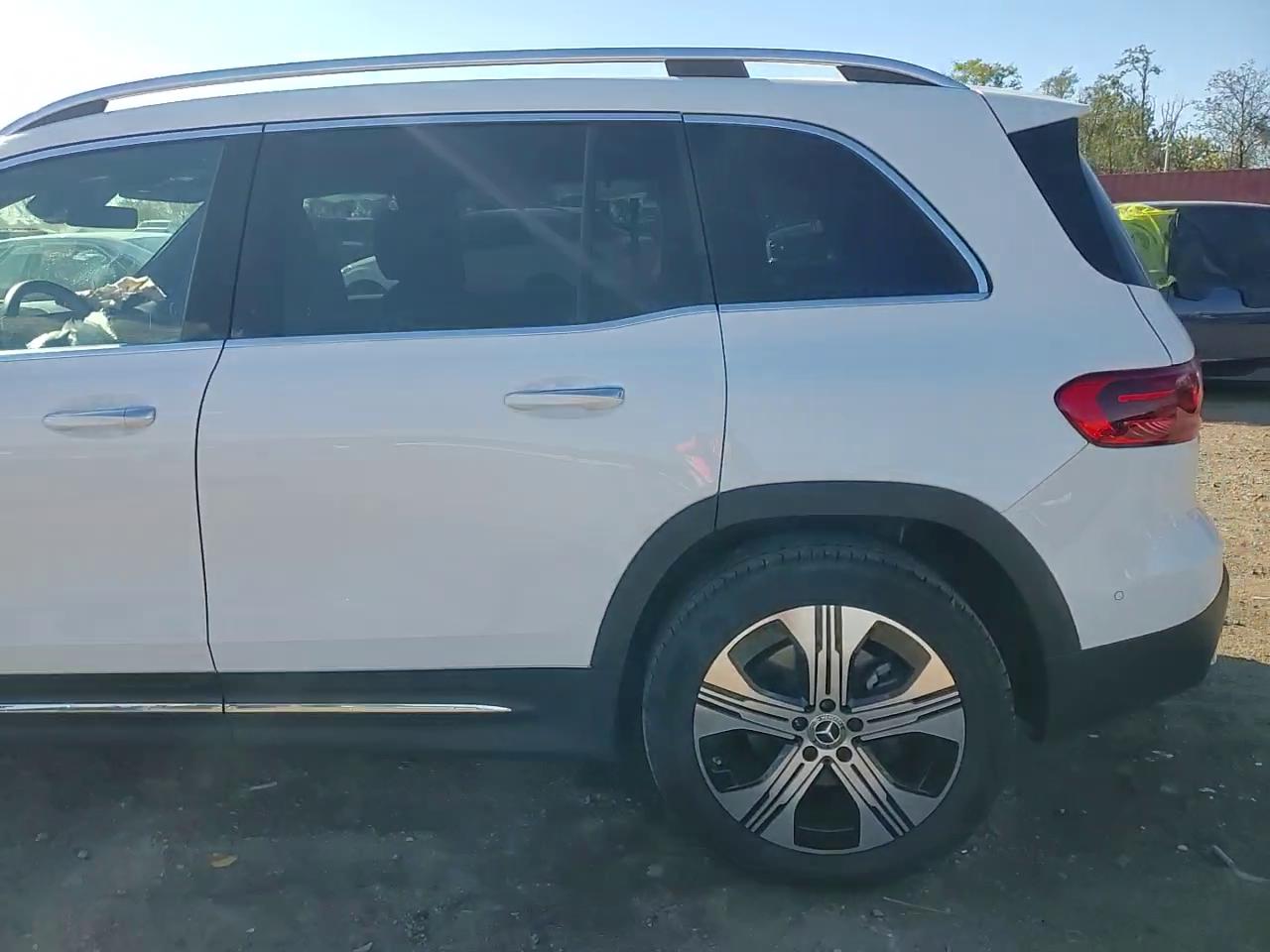 Фото: W1N9M0KB5RN078227