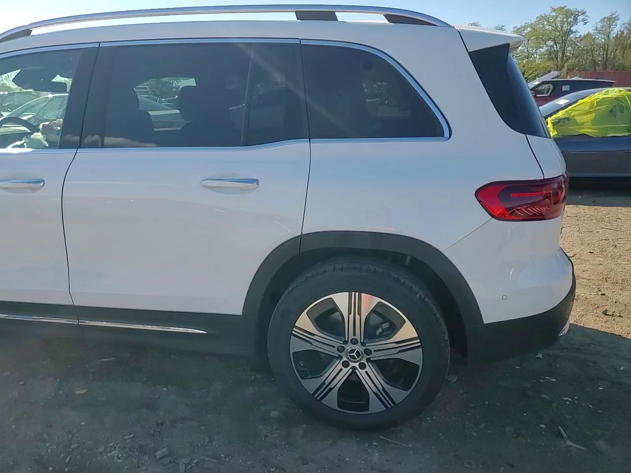 Фото: W1N9M0KB5RN078227