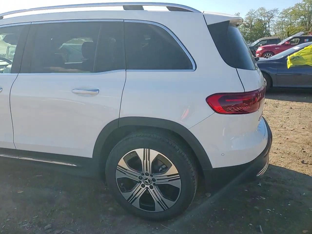 Фото: W1N9M0KB5RN078227