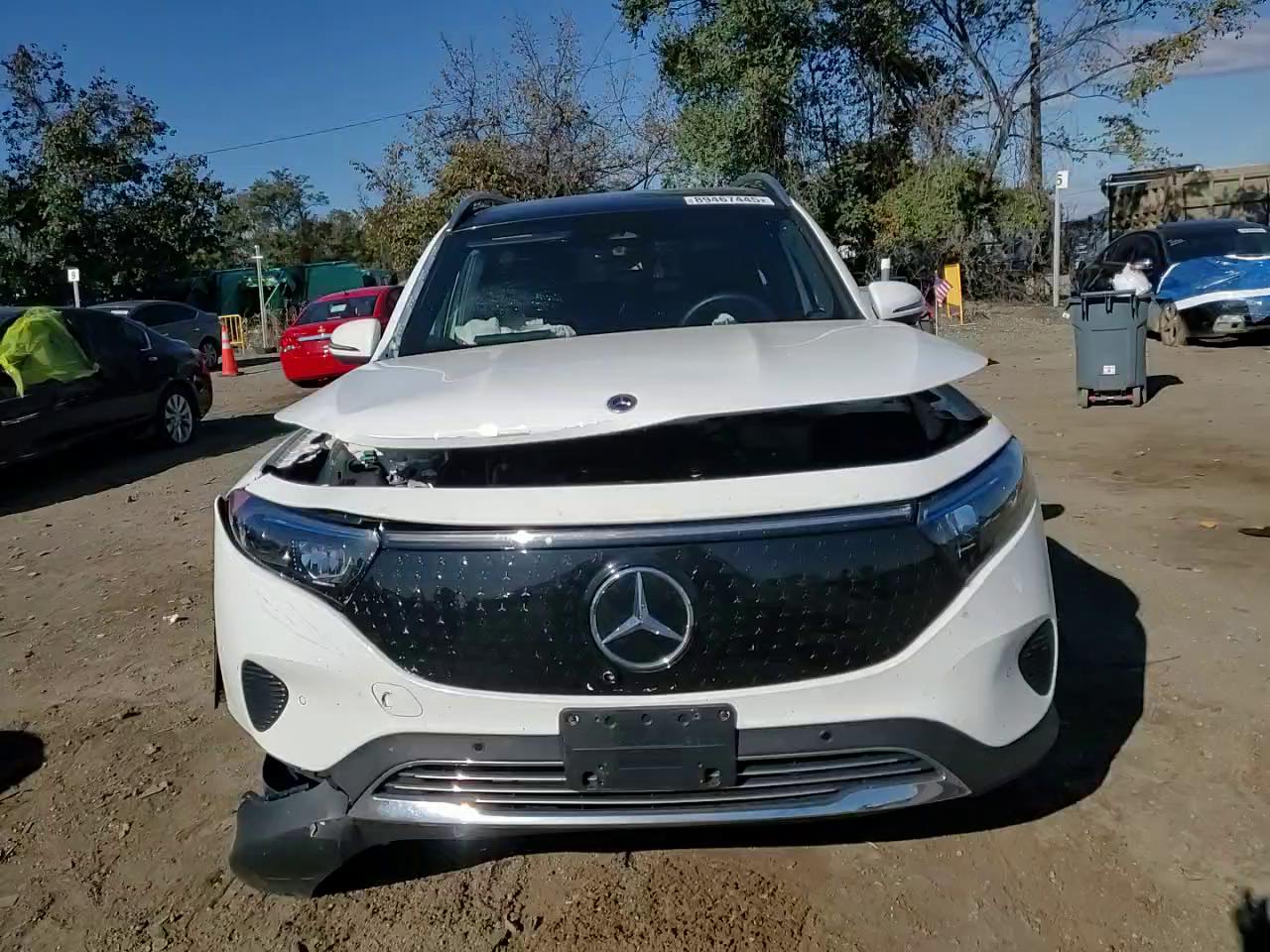 Фото: W1N9M0KB5RN078227