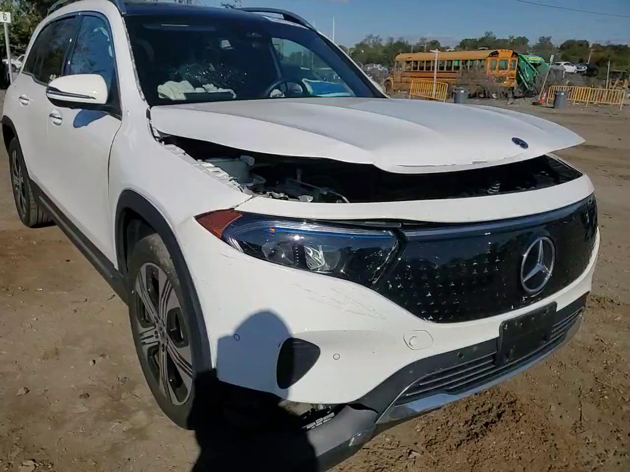 Фото: W1N9M0KB5RN078227