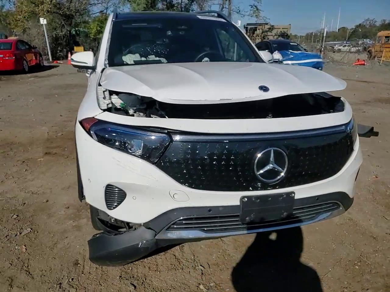 Фото: W1N9M0KB5RN078227