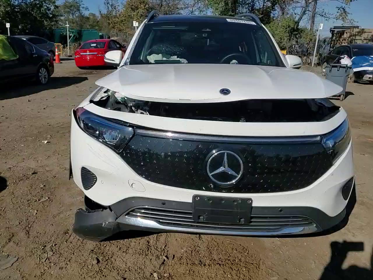 Фото: W1N9M0KB5RN078227