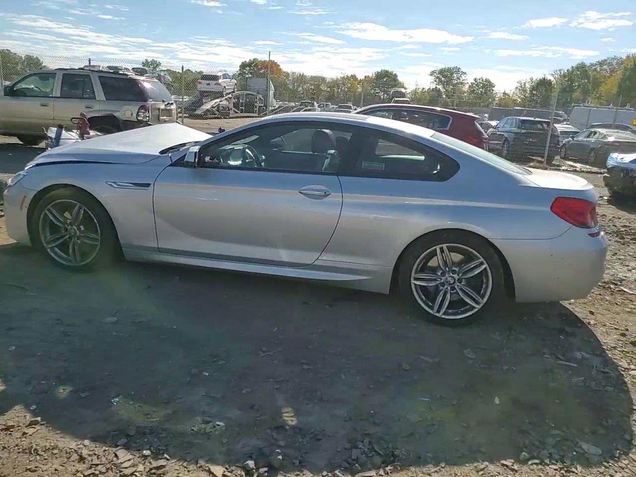 Фото: WBAYM1C51FD325274