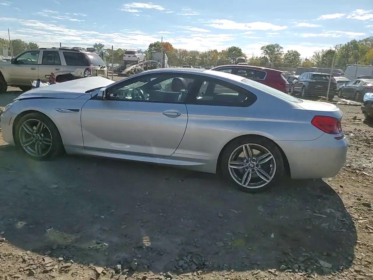 Фото: WBAYM1C51FD325274