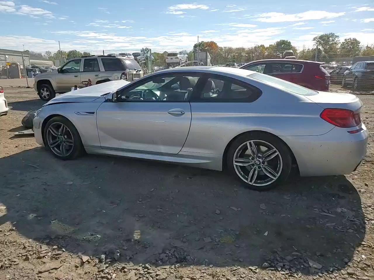 Фото: WBAYM1C51FD325274