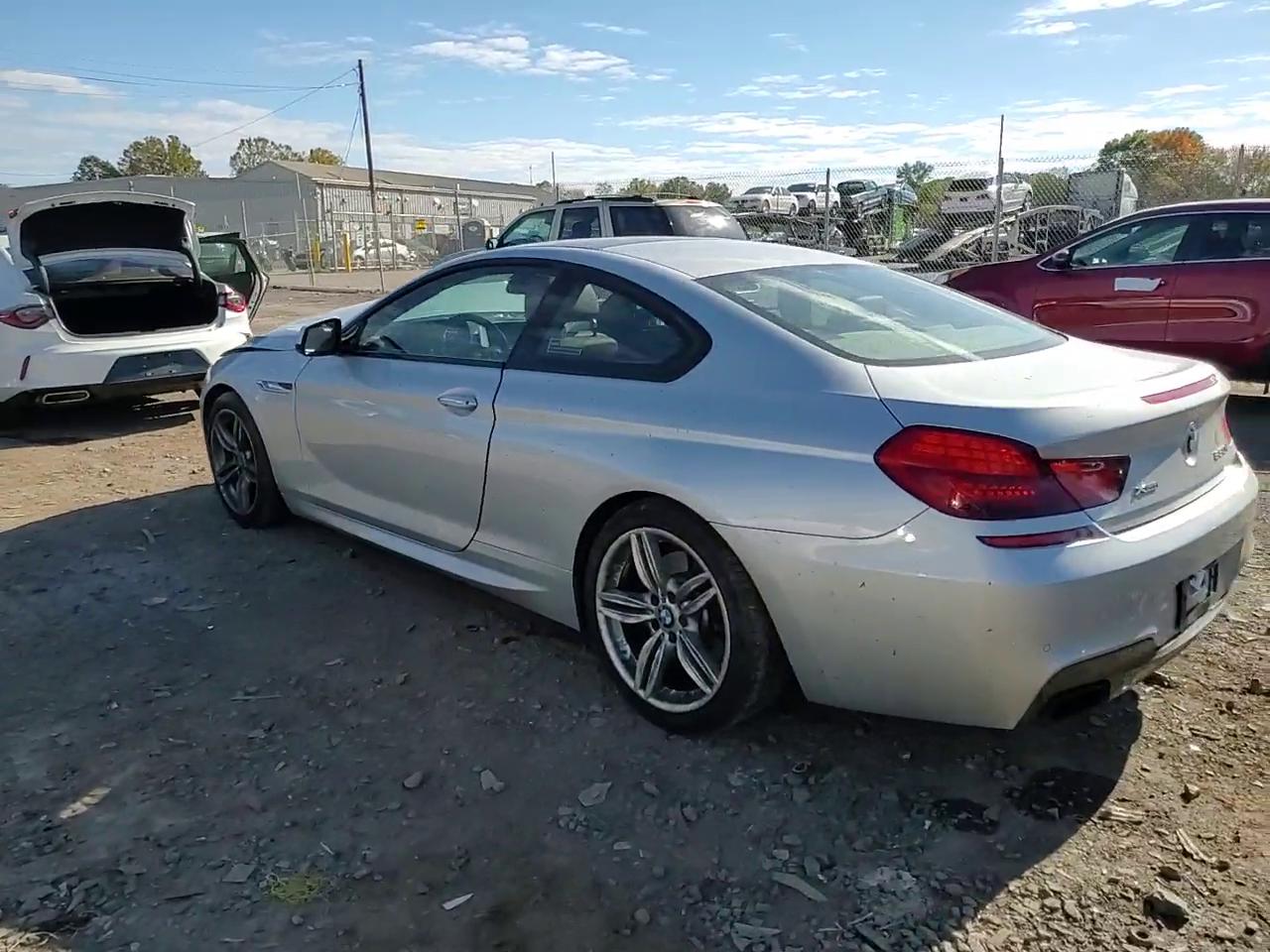 Фото: WBAYM1C51FD325274