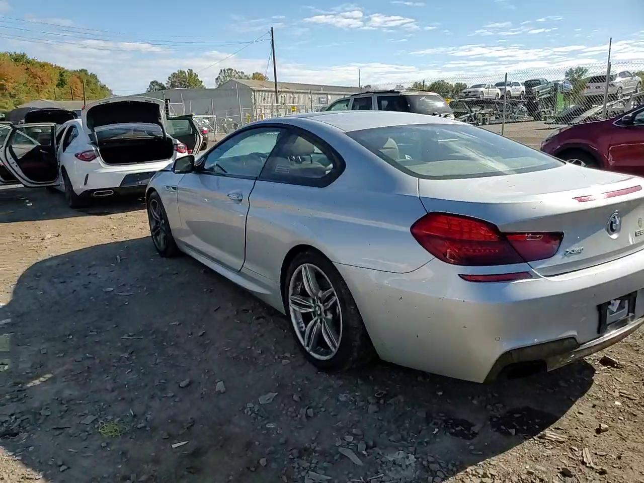 Фото: WBAYM1C51FD325274