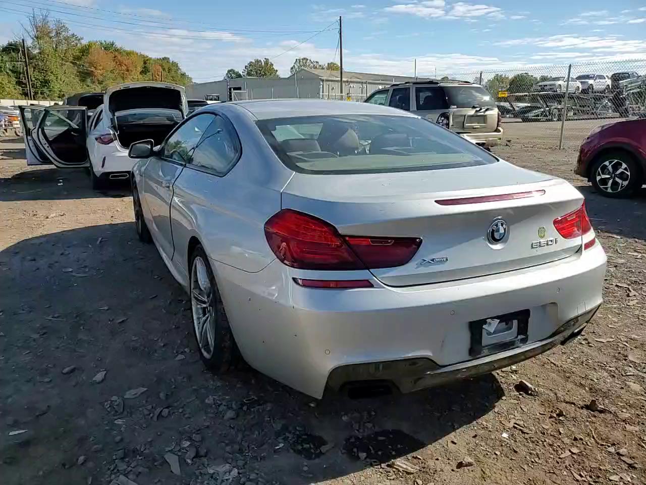 Фото: WBAYM1C51FD325274