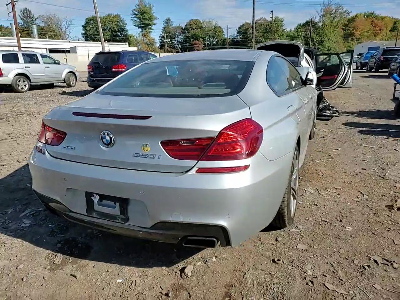 Фото: WBAYM1C51FD325274