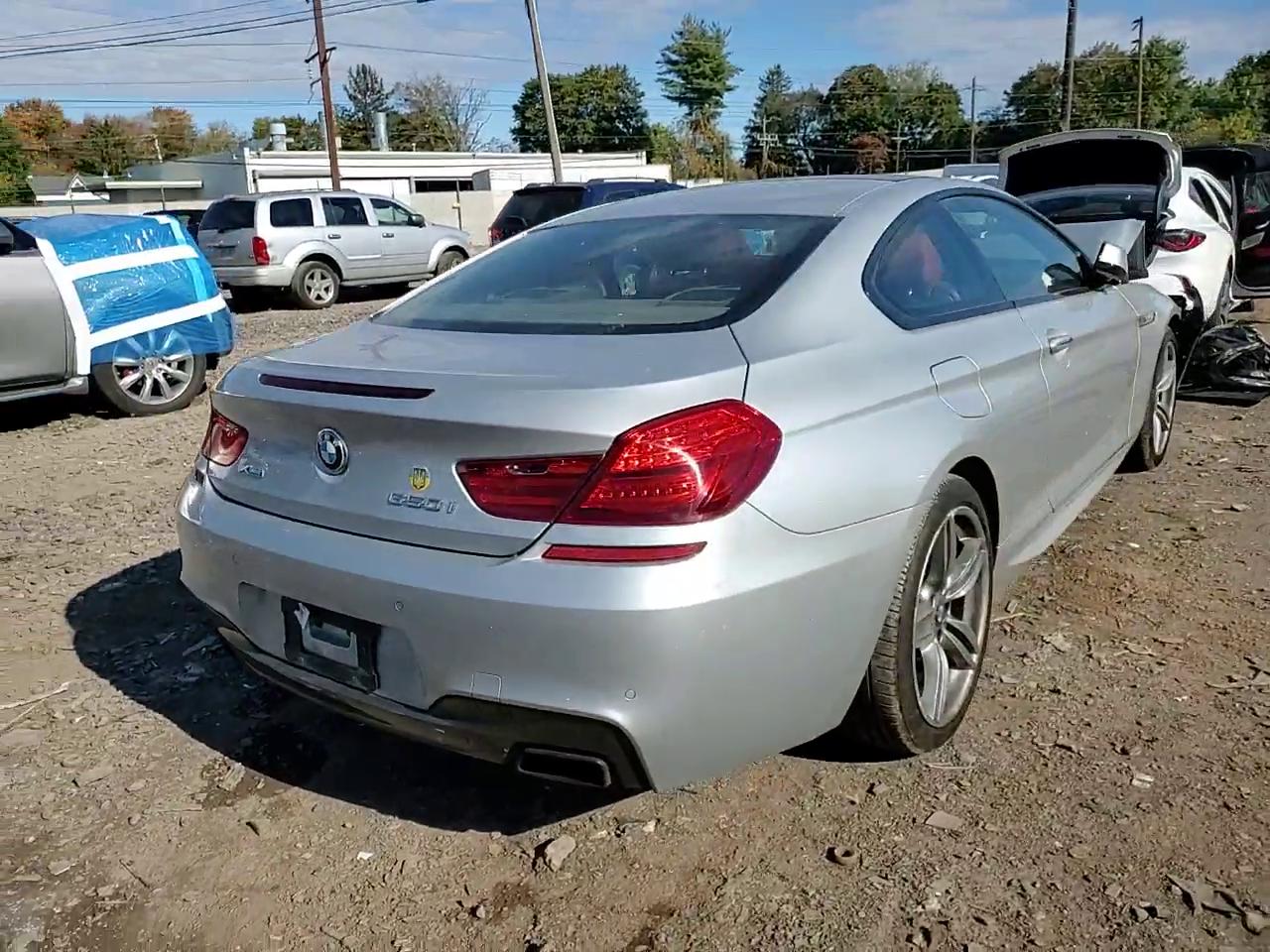 Фото: WBAYM1C51FD325274