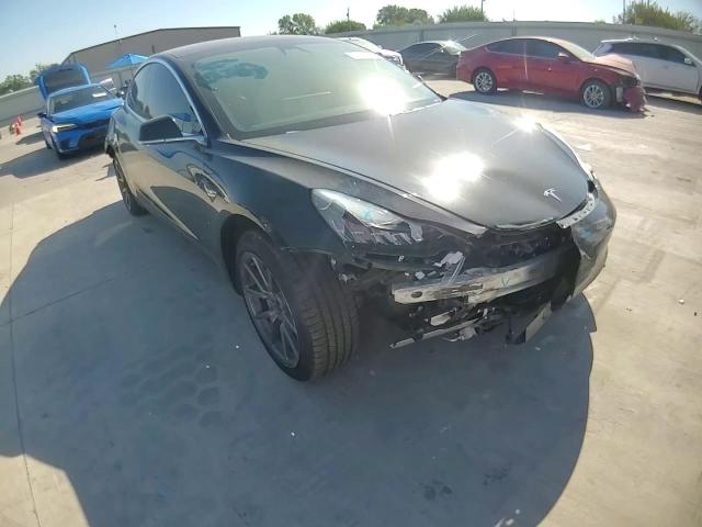 2018 Tesla Model 3 VIN: 5YJ3E1EB4JF170055 Lot: 85122035