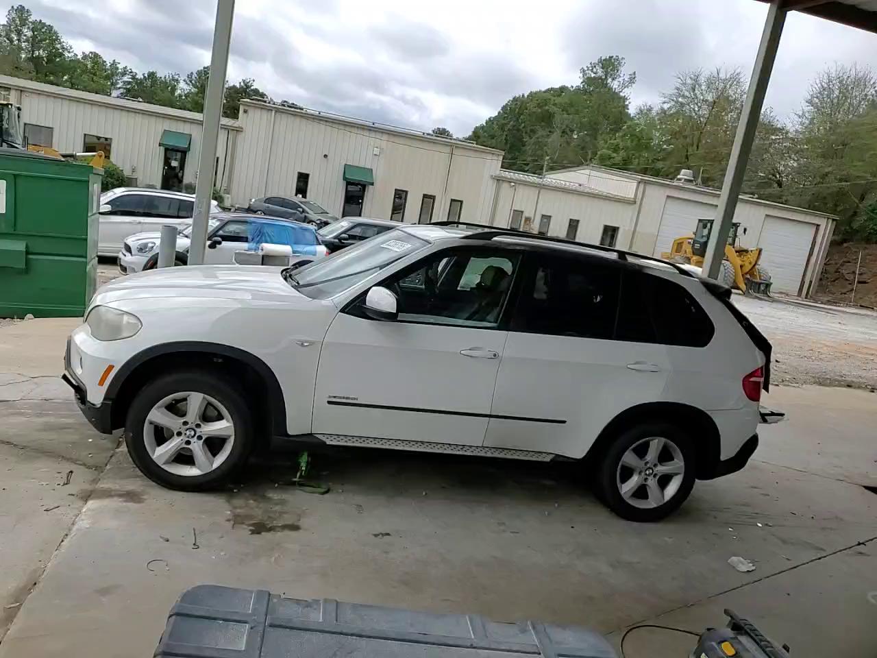 Фото: 5UXFE4C56AL379210