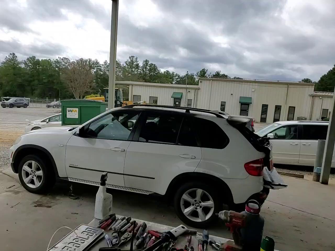 Фото: 5UXFE4C56AL379210