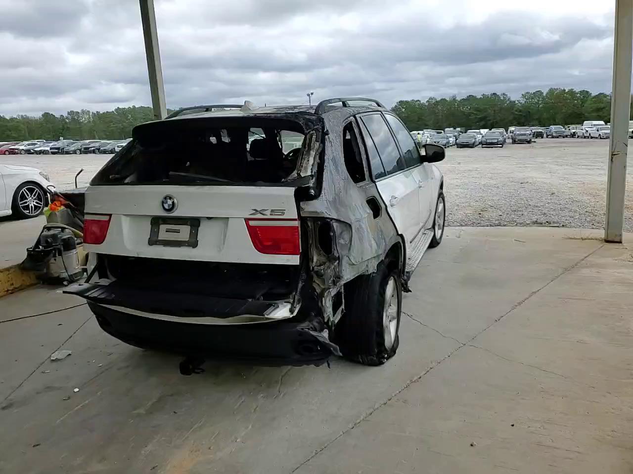 Фото: 5UXFE4C56AL379210