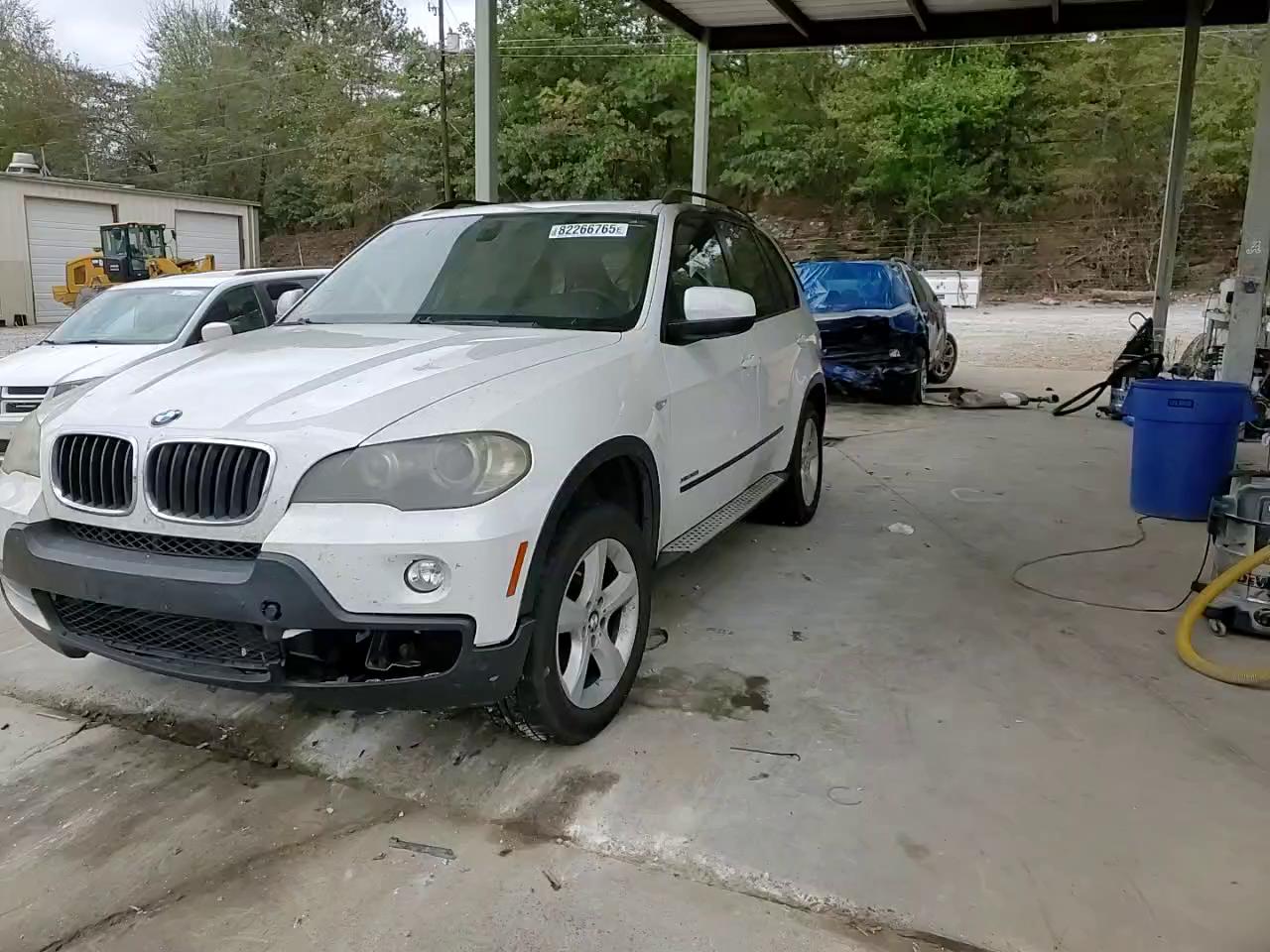 Фото: 5UXFE4C56AL379210