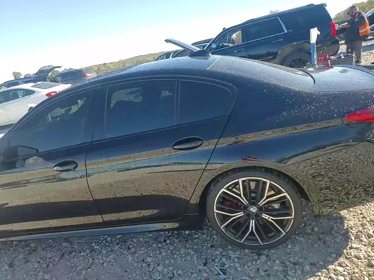 Фото: WBA13BK05MCG11439