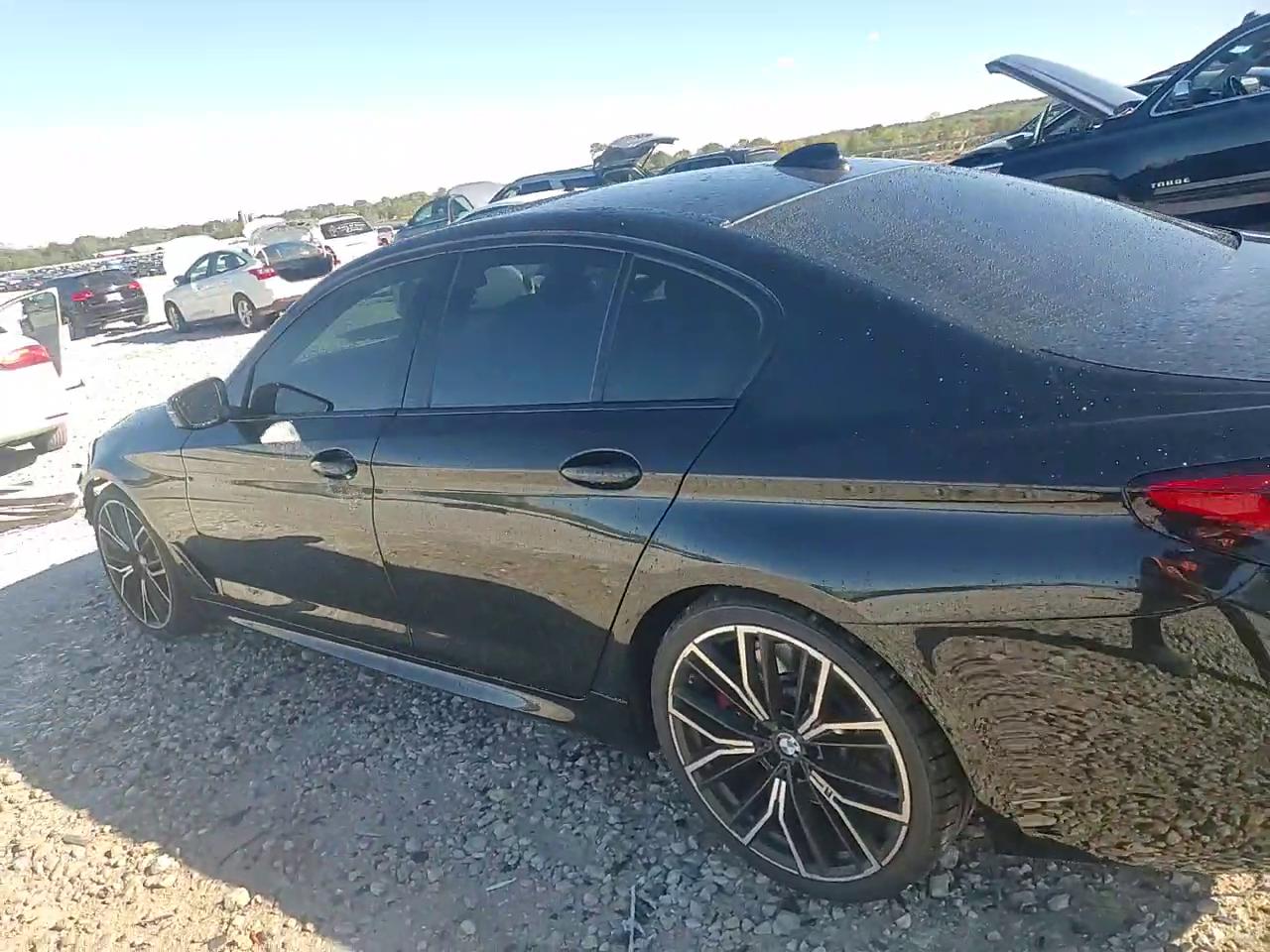 Фото: WBA13BK05MCG11439