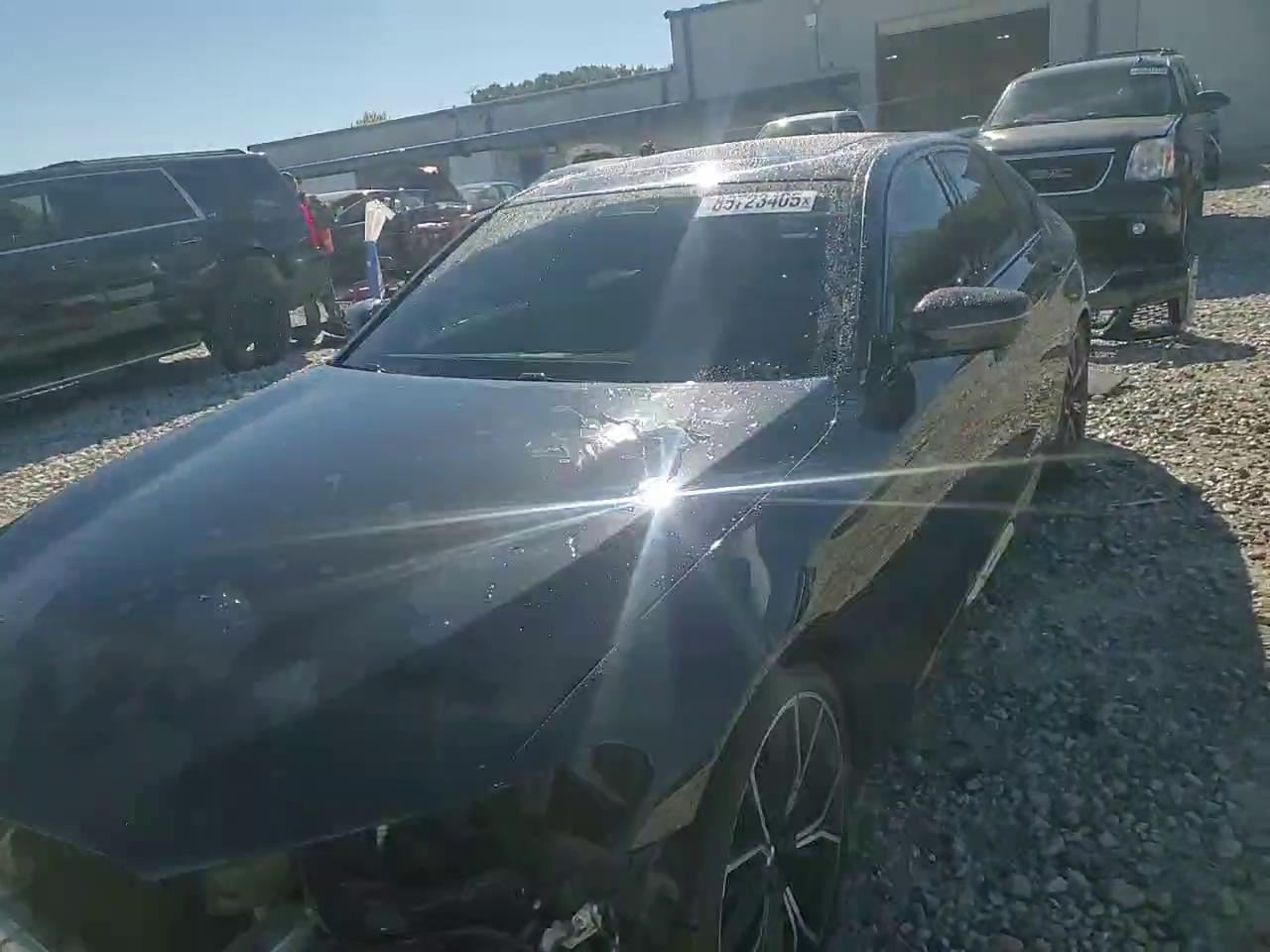 Фото: WBA13BK05MCG11439