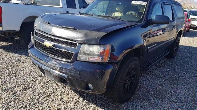 2008 Chevrolet Suburban K1500 Ls VIN: 3GNFK16398G303305 Lot: 82225365