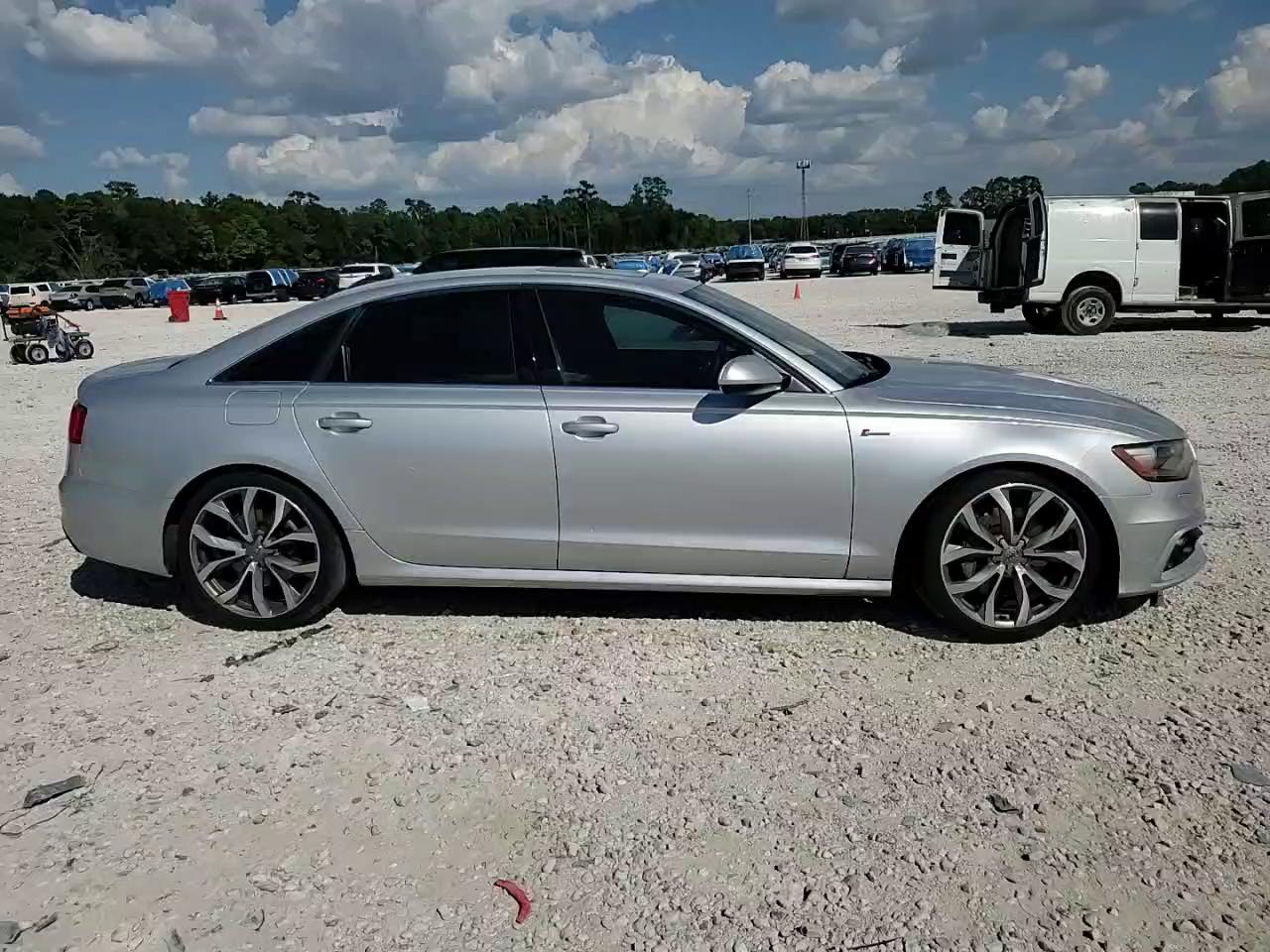 Фото: WAUHGAFC3CN171318