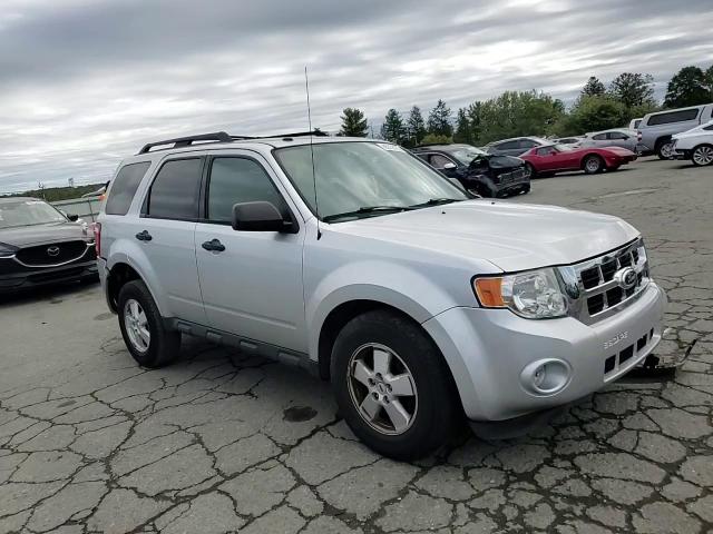 2010 Ford Escape Xlt VIN: 1FMCU9DG5AKB01615 Lot: 85735175
