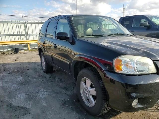 2005 Mazda Tribute VIN: 4F2YZ92Z25KM49832 Lot: 82703265
