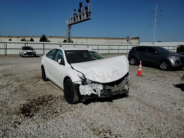 2017 Toyota Camry Le VIN: 4T1BF1FK8HU380727 Lot: 81938625