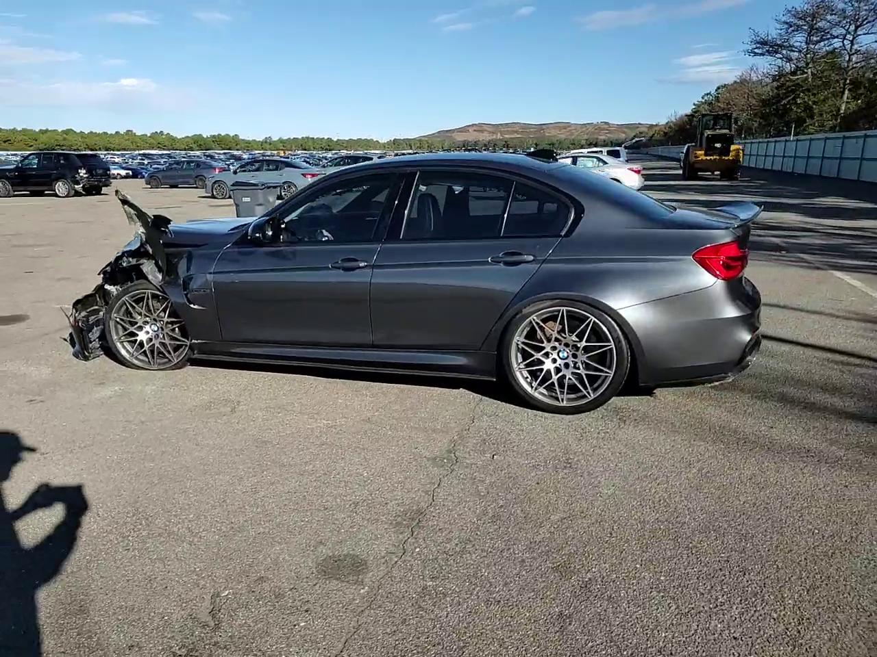 Фото: WBS8M9C53H5G84684