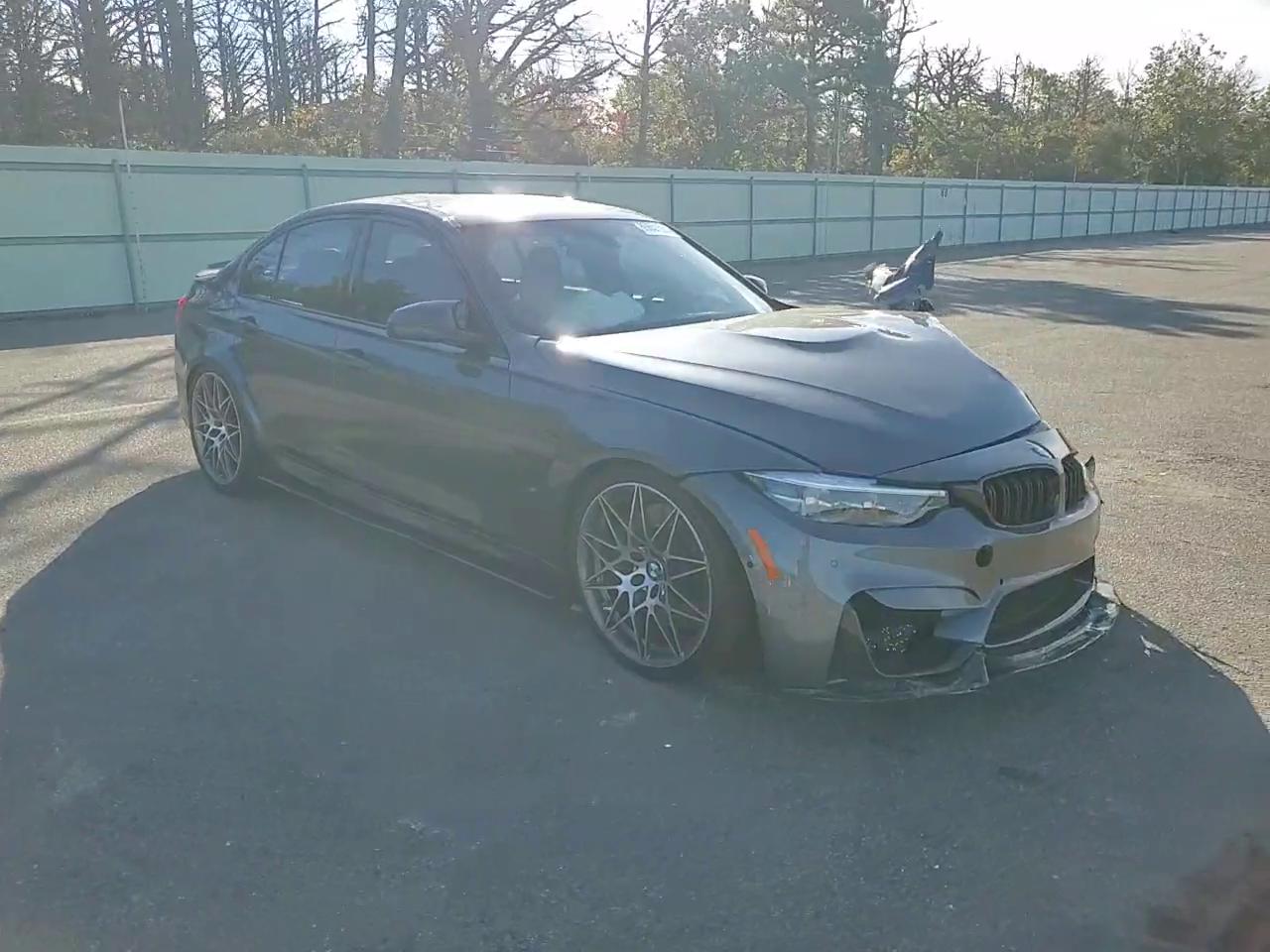 Фото: WBS8M9C53H5G84684