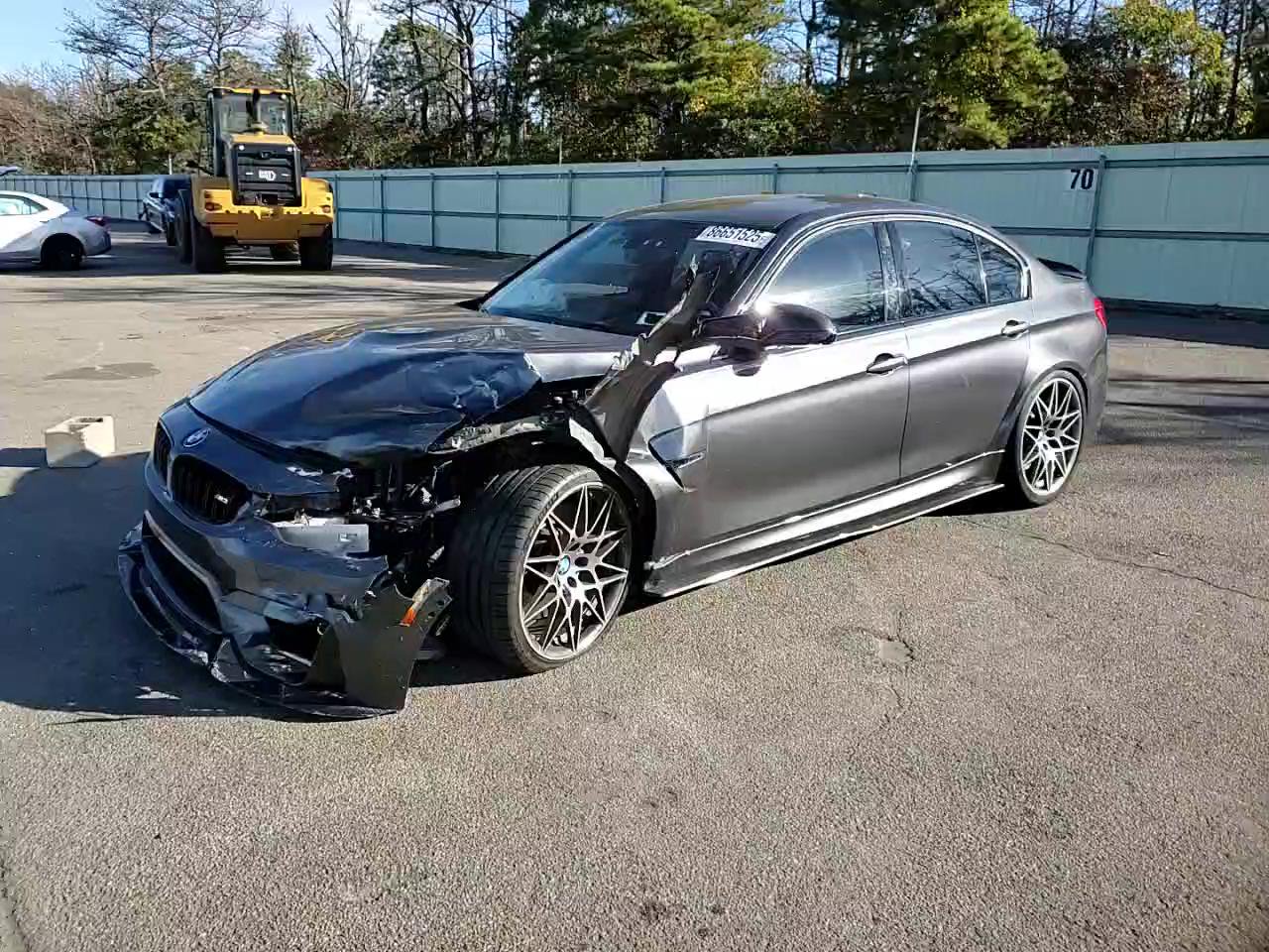 Фото: WBS8M9C53H5G84684