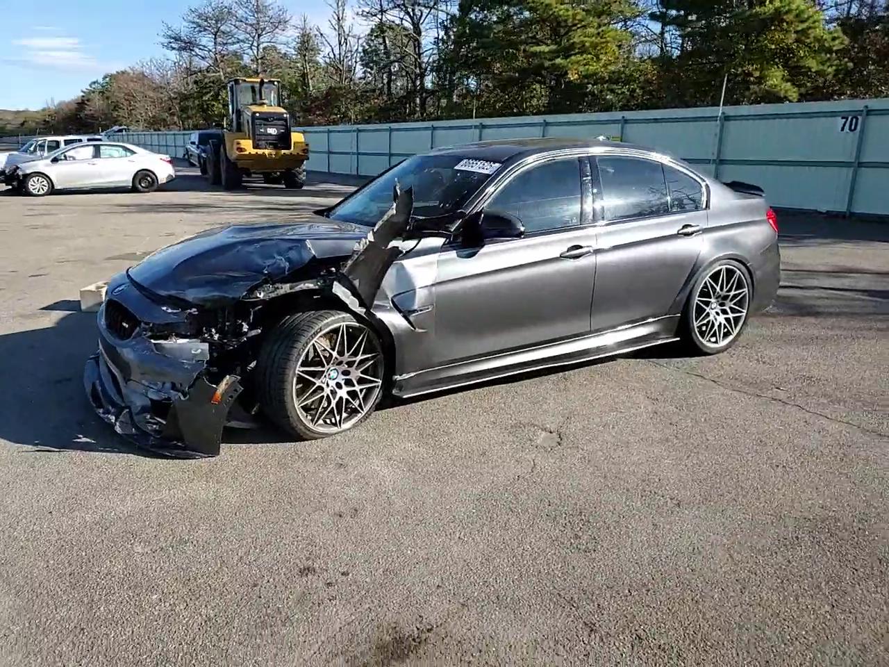 Фото: WBS8M9C53H5G84684