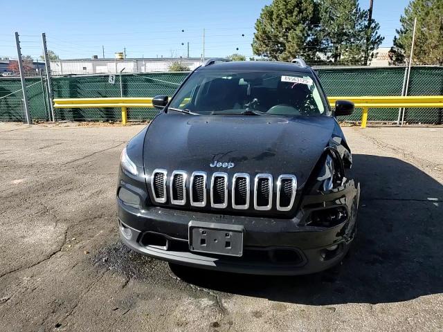 2017 Jeep Cherokee Latitude VIN: 1C4PJMCBXHD220542 Lot: 89563125