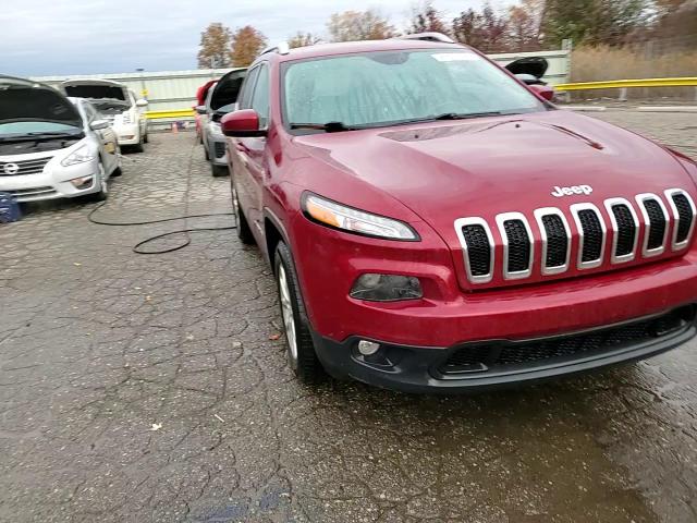2015 Jeep Cherokee Latitude VIN: 1C4PJMCB7FW675477 Lot: 90687105
