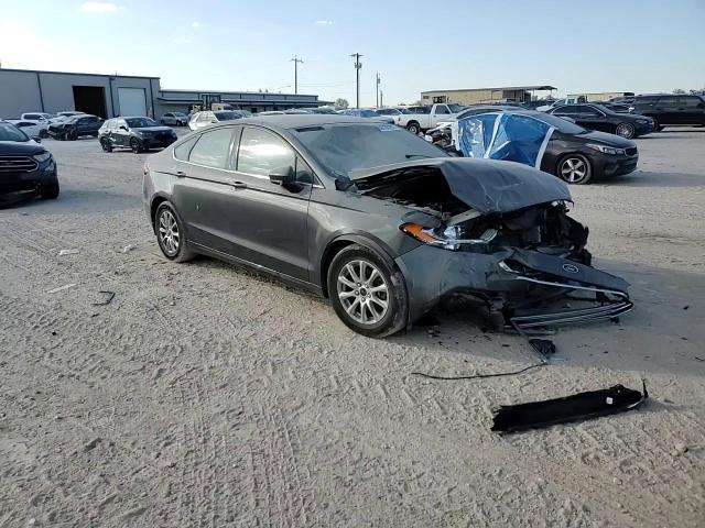 2018 Ford Fusion S VIN: 3FA6P0G72JR159649 Lot: 86789265