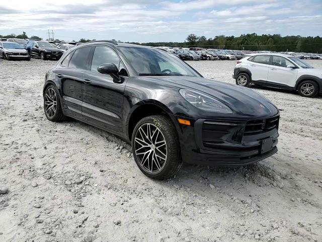 2024 Porsche Macan Base VIN: WP1AA2A53RLB08047 Lot: 86313675