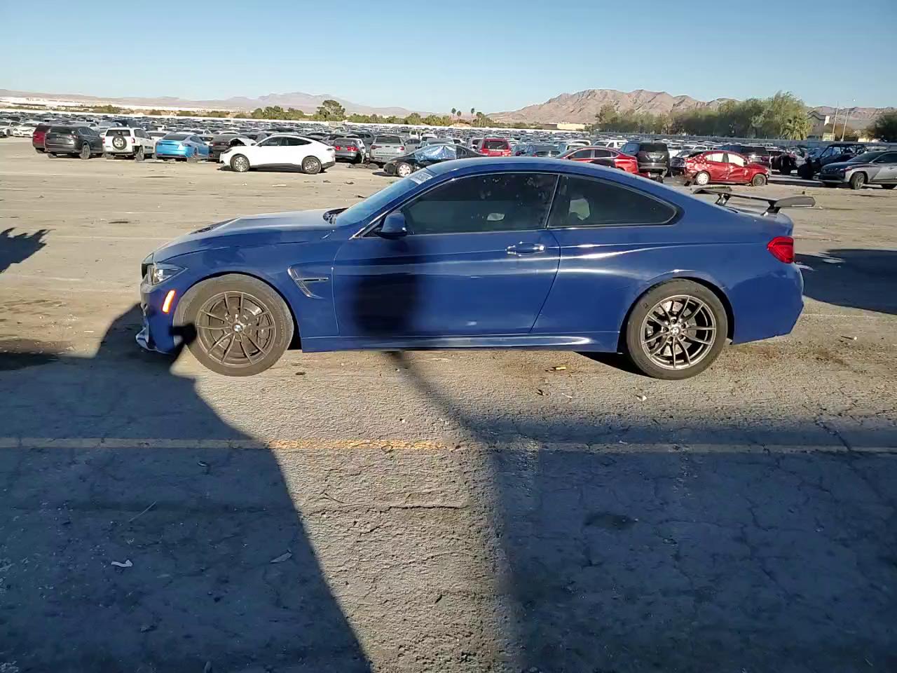 Фото: WBS4Y9C59JAC87772