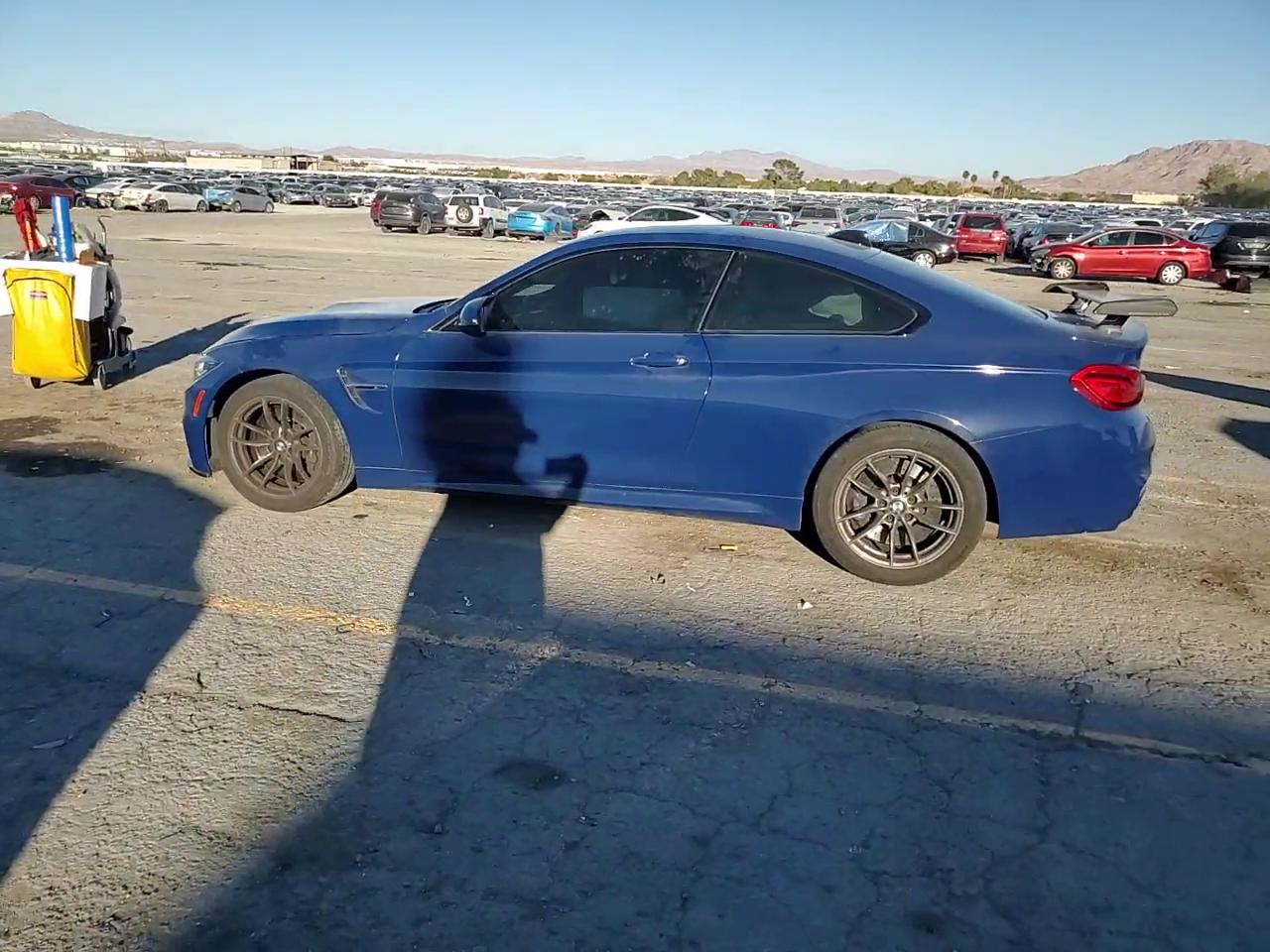 Фото: WBS4Y9C59JAC87772