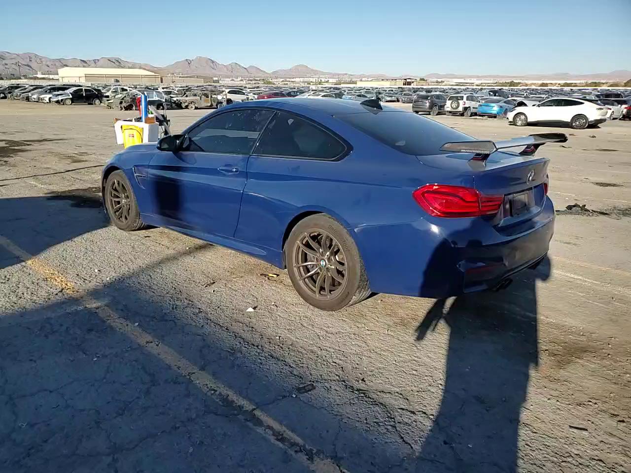 Фото: WBS4Y9C59JAC87772