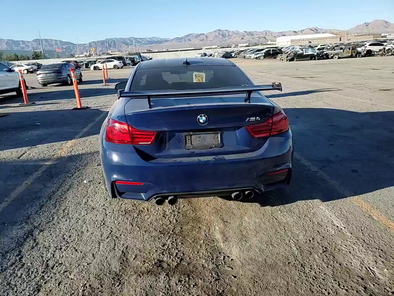 Фото: WBS4Y9C59JAC87772