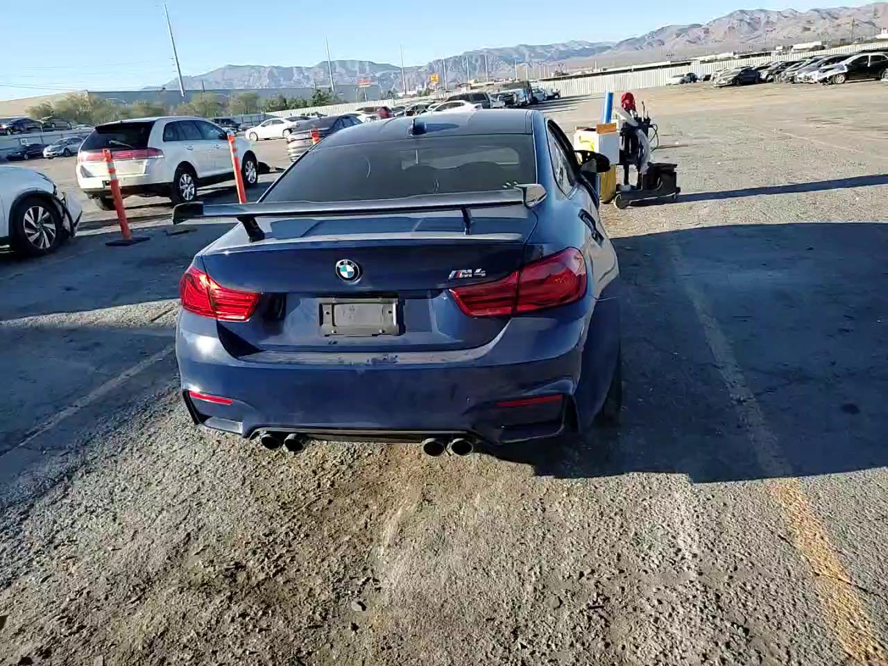 Фото: WBS4Y9C59JAC87772