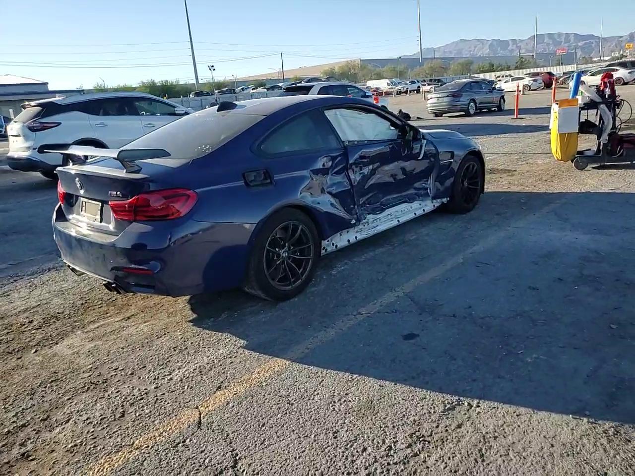 Фото: WBS4Y9C59JAC87772