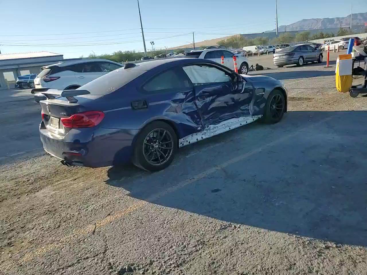 Фото: WBS4Y9C59JAC87772