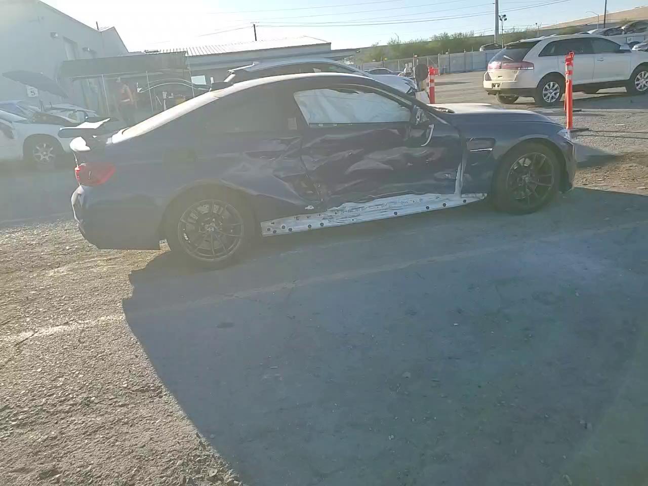 Фото: WBS4Y9C59JAC87772