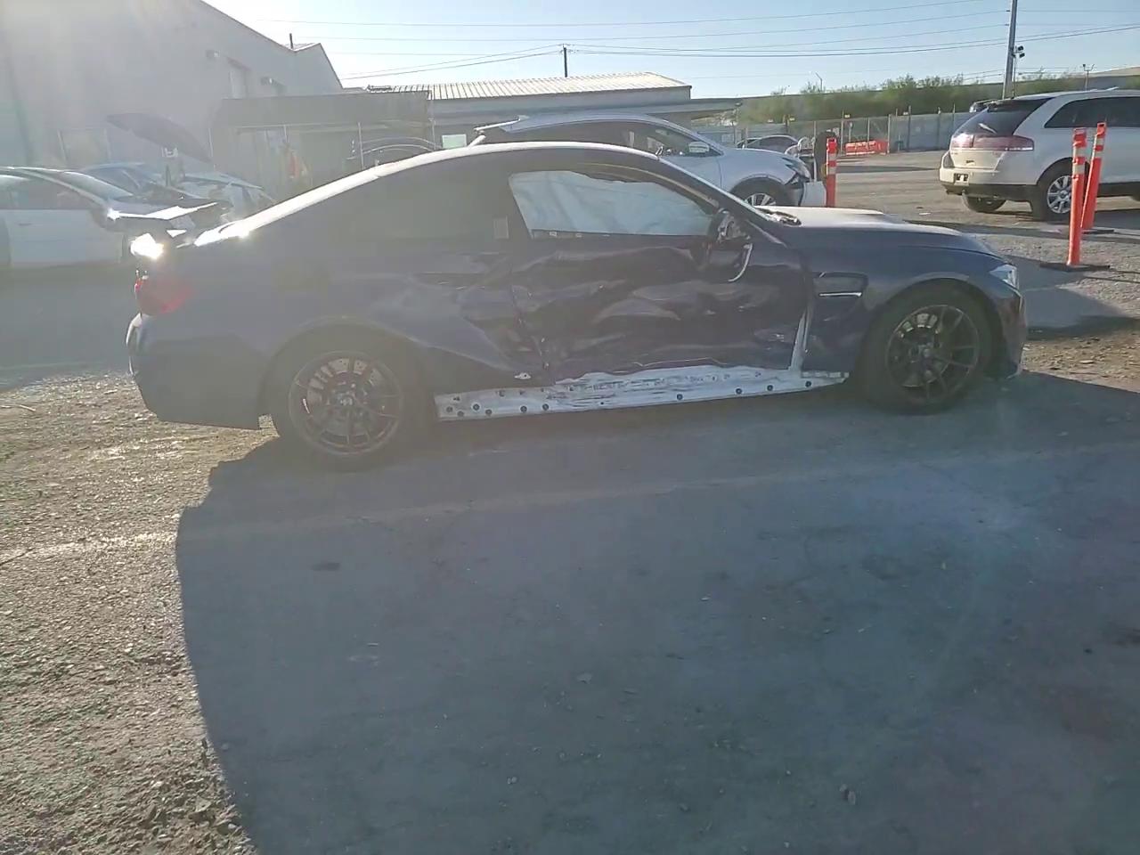 Фото: WBS4Y9C59JAC87772