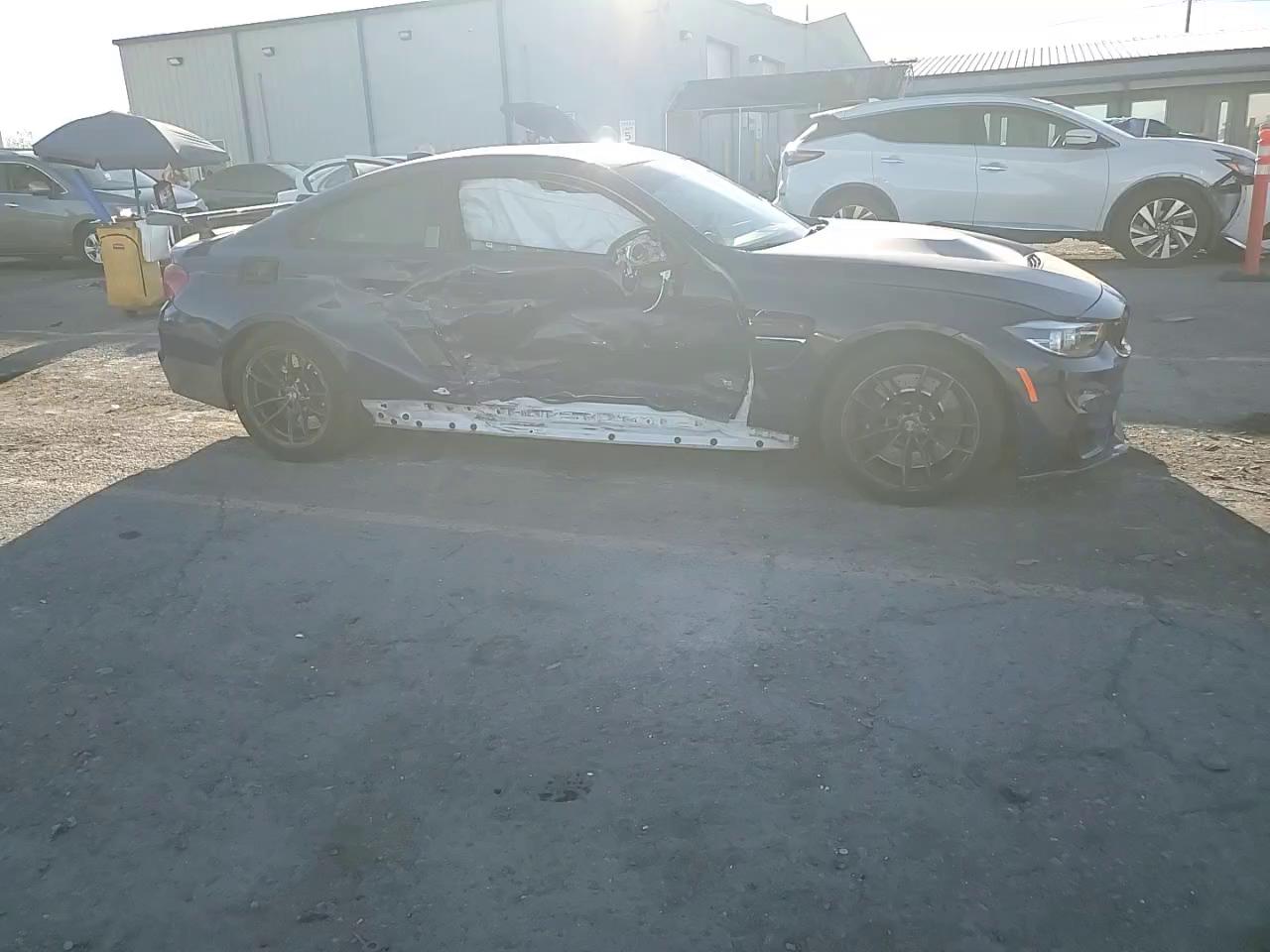 Фото: WBS4Y9C59JAC87772