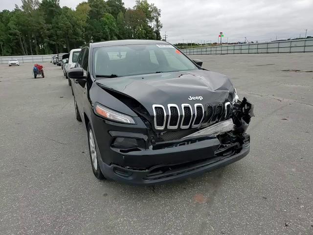 2017 Jeep Cherokee Sport VIN: 1C4PJLAS2HD236053 Lot: 82418975