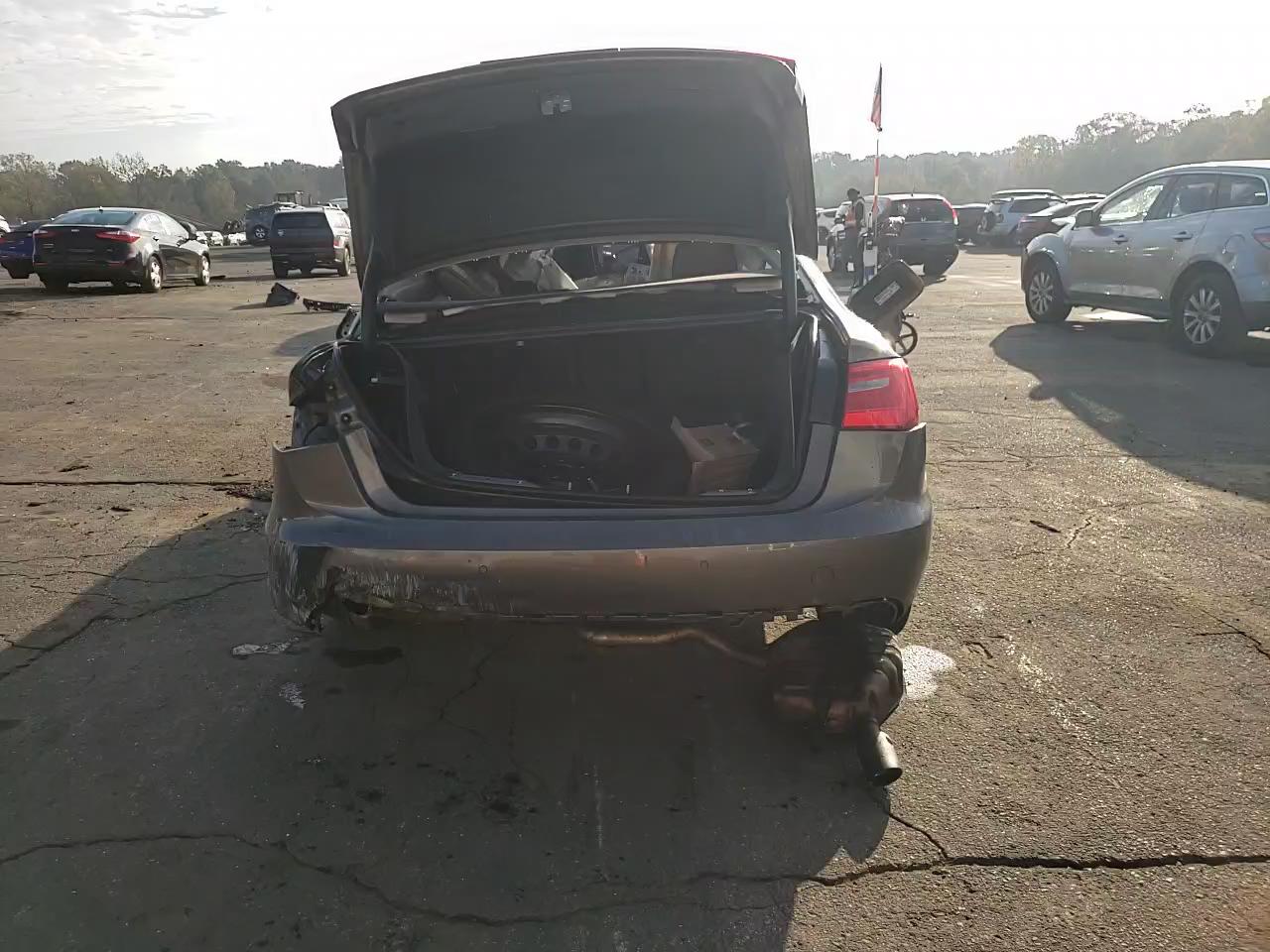 Фото: WAUBGAFC1CN023142